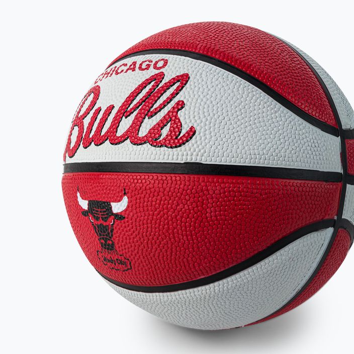 Wilson NBA Team Retro Mini Chicago Bulls basketbal červená WTB3200XBCHI veľkosť 3 3