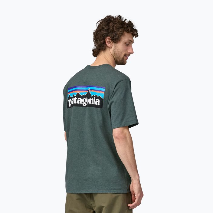 Pánske trekingové tričko Patagonia P-6 Logo Responsibili-Tee nouveau green 2