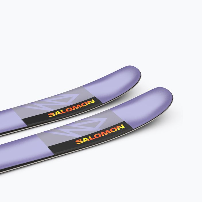 Salomon QST 106 + Skins sweet lavender/flame orange zjazdové lyže 8