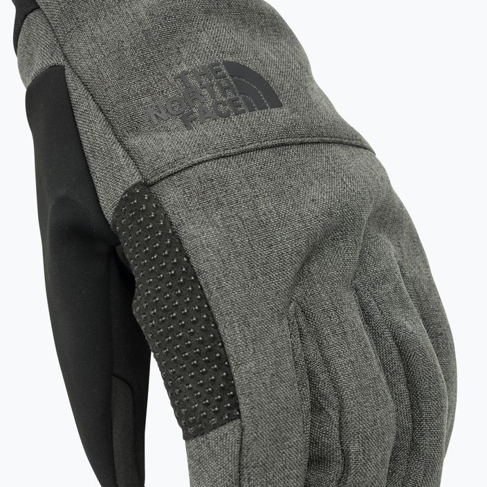 Pánske trekingové rukavice The North Face Apex Etip dark grey heather 4