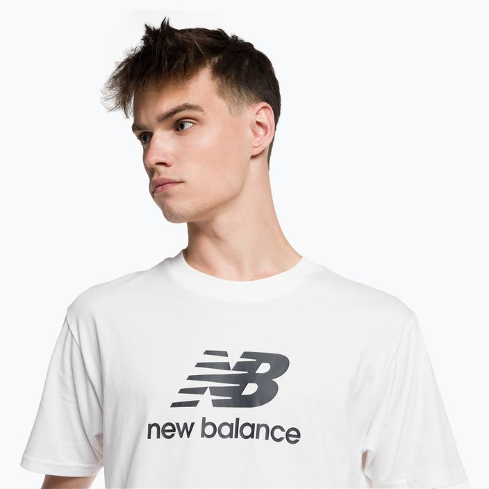 New Balance Essentials Stacked Logo Co pánske tréningové tričko biele NBMT31541WT 4