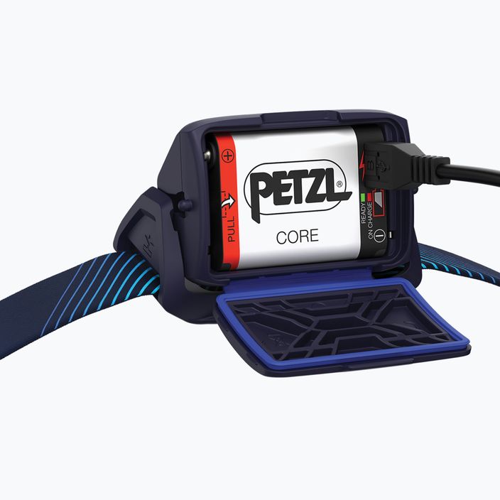 Čelová baterka Petzl Actik Core modrá E065AA01 5