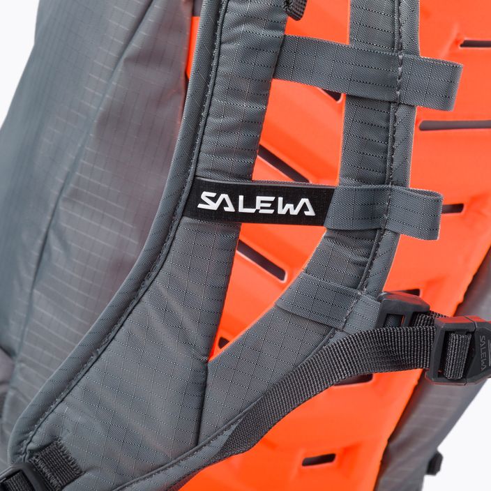 Salewa Mountain Trainer 2 28 trekingový batoh sivý 00-0000001292 6