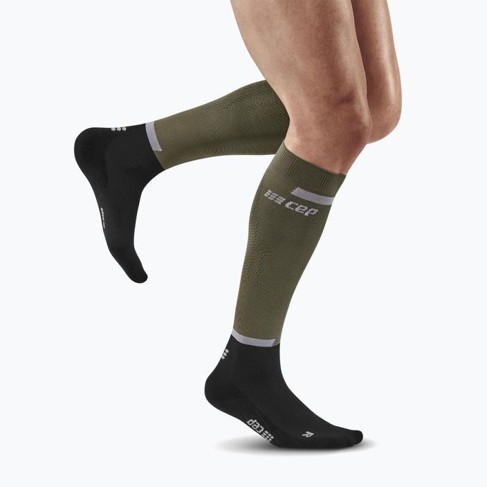 CEP Tall 4.0 olivové/čierne pánske kompresné bežecké ponožky 5