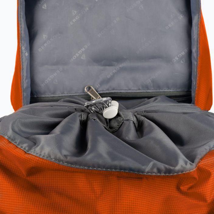 Cestovný batoh BERGSON Svellnose 30 l orange 9