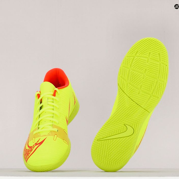 Pánske kopačky Nike Vapor 14 Club IC yellow CV0980-760 10