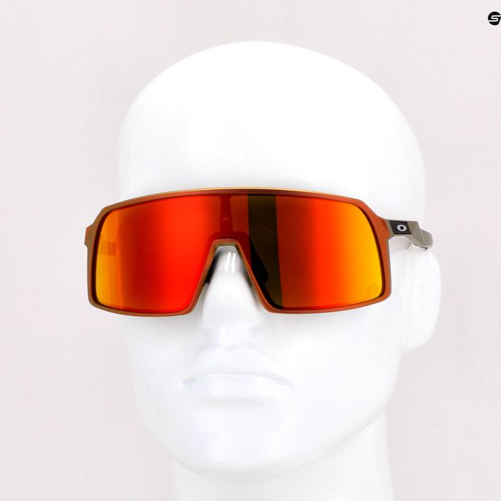 Zlaté slnečné okuliare Oakley Sutro 0OO9406 7