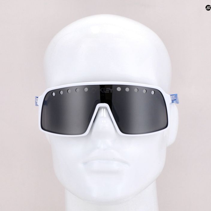 Slnečné okuliare Oakley Sutro bielo-modré 0OO9406 7