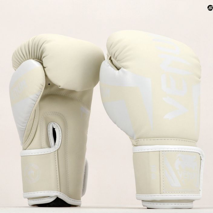 Venum Elite biele boxerské rukavice 0984 7