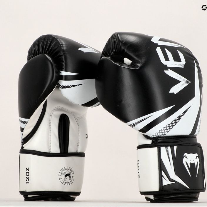Venum Challenger 3.0 boxerské rukavice čierne VENUM-03525-108 15