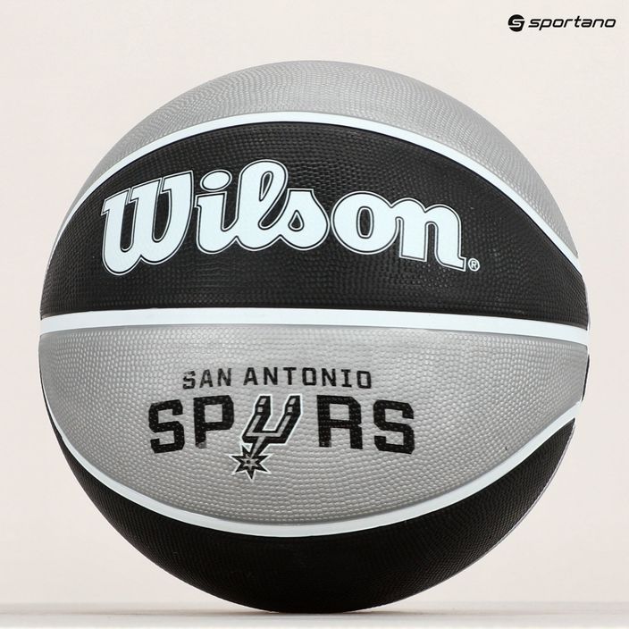 Wilson NBA Team Tribute San Antonio Spurs basketbal šedá WTB1300XBSAN veľkosť 7 6