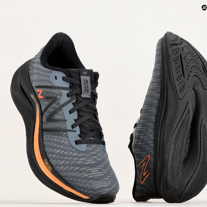Dámska bežecká obuv New Balance FuelCell Propel v4 graphite 12