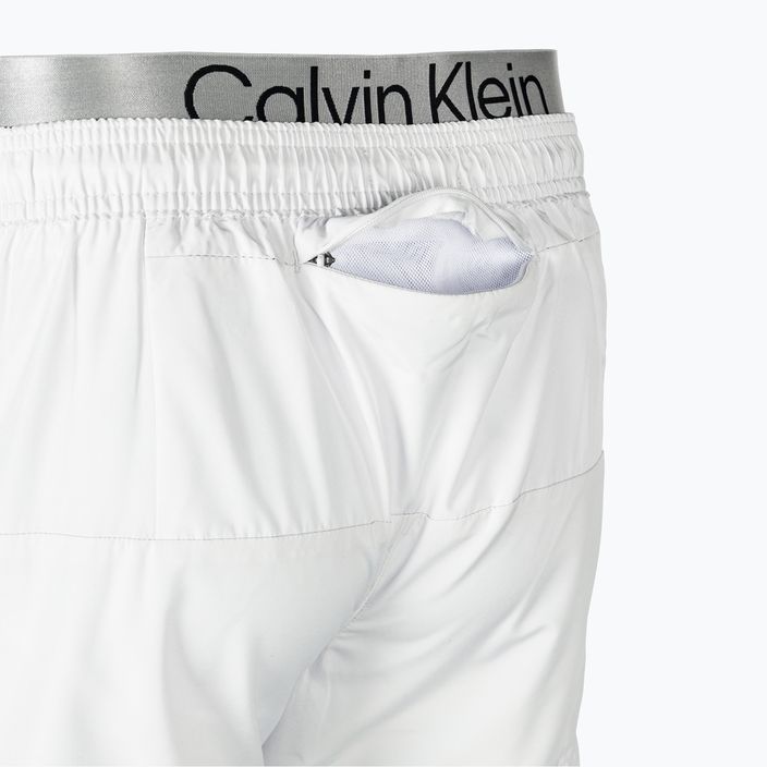 Calvin Klein Pánske krátke plavecké šortky s dvojitým pásom nimbus cloud 4