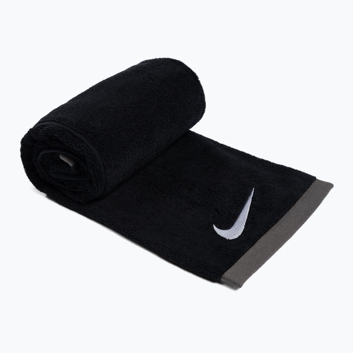 Nike Fundamental Veľký uterák čierny N1001522-010 2