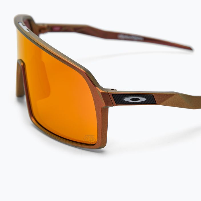 Zlaté slnečné okuliare Oakley Sutro 0OO9406 4