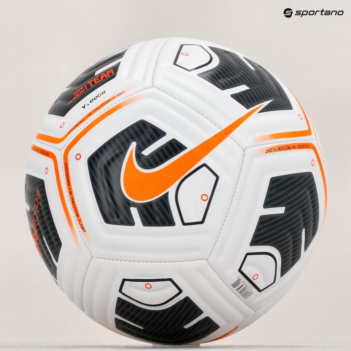 Nike Academy Team Football CU8047-101 veľkosť 3 6