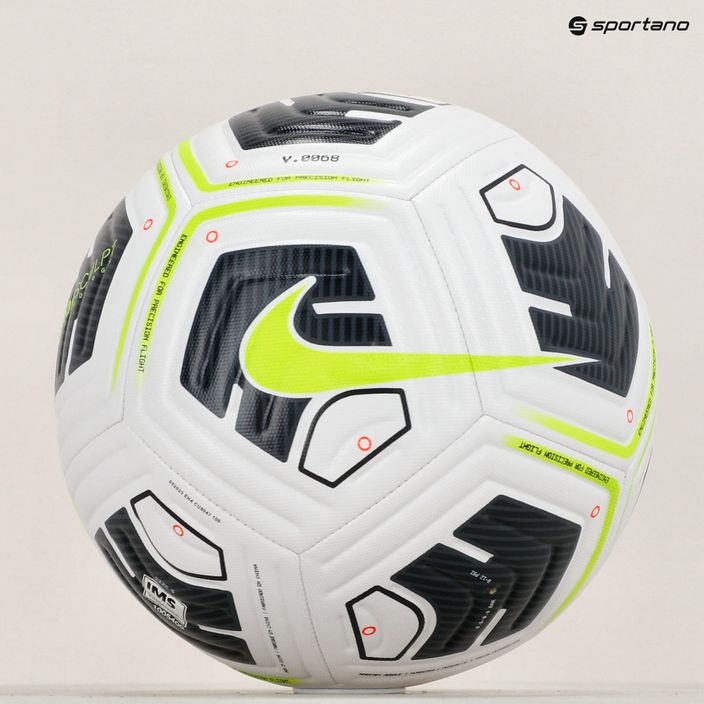 Nike Academy Team Football CU8047-100 veľkosť 5 6