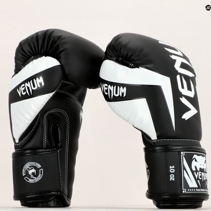 Venum Elite boxerské rukavice čiernobiele 0984 13