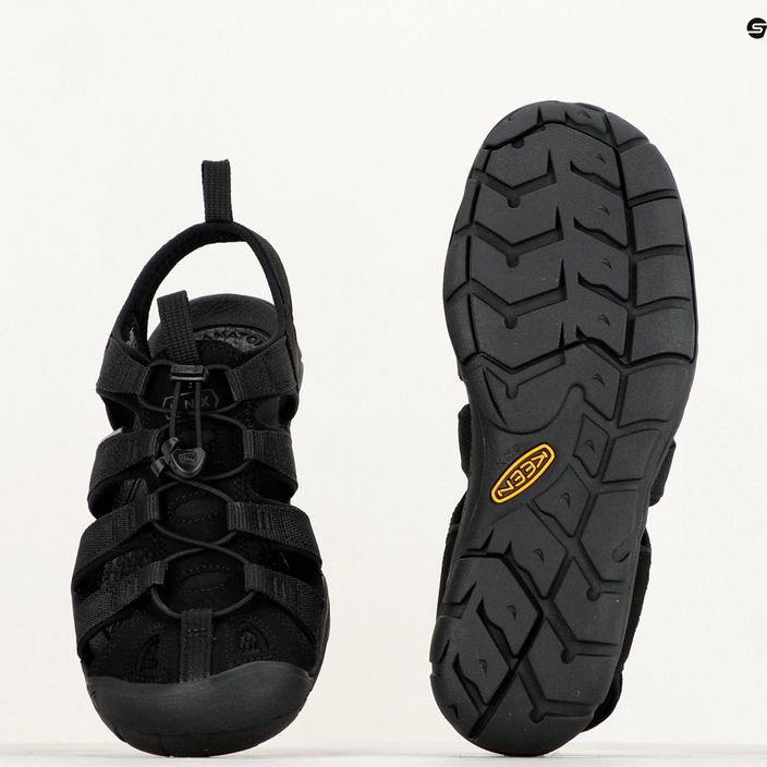 KEEN Clearwater CNX pánske trekingové sandále triple black 16