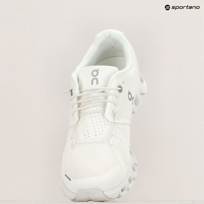 Dámska bežecká obuv On Running Cloud 5 undyed-white/white 9