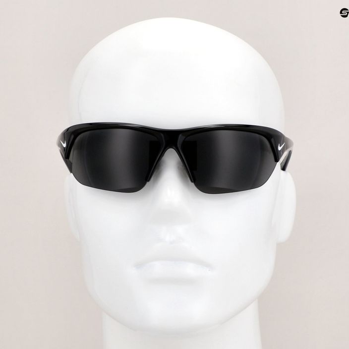 Slnečné okuliare pánske Nike Skylon Ace black/grey 6