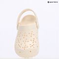 Detské nazúvaky Crocs Classic Floral Cutout Clog Kids chalk 10