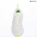Dámske topánky Nike Promina white/metallic silver/barely volt 19
