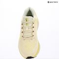 Pánske bežecké topánky Nike Winflo 11 coconut milk/neon yellow/light zitron/volt 15