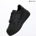 Dámske topánky Tommy Jeans Retro Basket Flatform Ess triple black 9