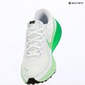 Dámske bežecké topánky Nike Revolution 8 white/cucumber calm/illusion green 5