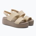 Dámske sandále Crocs Brooklyn Met Low Wedge metal champagne 4