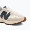 Dámske topánky New Balance 327's V1 beige 7
