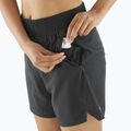 Dámske bežecké šortky Salomon SHAKEout Core 6" deep black 4