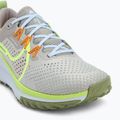 Pánske bežecké topánky Nike Pegasus Trail 4 light iron ore/volt/cobblestone 7