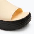 Dámske šľapky Crocs Skyline Slide vanilla/black 7