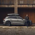 Čierny lesklý strešný box Thule Motion 3 Sport 10