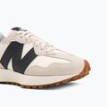 Dámske topánky New Balance 327's V1 beige 7