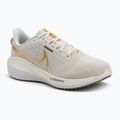 Dámske bežecké topánky Nike Vomero 17 phantom/light bone/sail/metallic gold