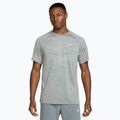 Pánske bežecké tričko Nike Stride ADV smoke grey / heather