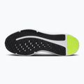 Detské topánky Nike Cosmic Runner black/volt/wolf grey 3