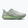 Pánske bežecké topánky Nike Vomero 18 light silver/barely volt/college grey