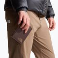 Peňaženka The North Face Base Camp Voyager dark chestnut/garnet 4