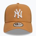 Šiltovka New Era League Essential Trucker New York Yankees dark beige 2