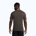 Pánske tréningové tričko Nike Primary baroque brown/baroque brown 2