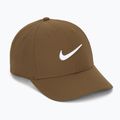 Šiltovka Nike Dri-FIT Club mosswood brown/white