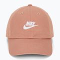 Šiltkovka  Nike Club Unstructured Futura Wash rose gold/white 2