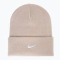 Zimná čiapka Nike Peak Swoosh Beanie s rozparkom red/white