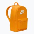 Mestský batoh Nike Heritage 25 l university gold/university gold/white 2