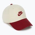 Šiltovka Nike Club Unstructured Futura Wash light khaki/team crimson/team crimson