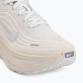 Dámske bežecké topánky Nike Vomero Plus ESS summit white/phantom/pure platinum/chalk 7